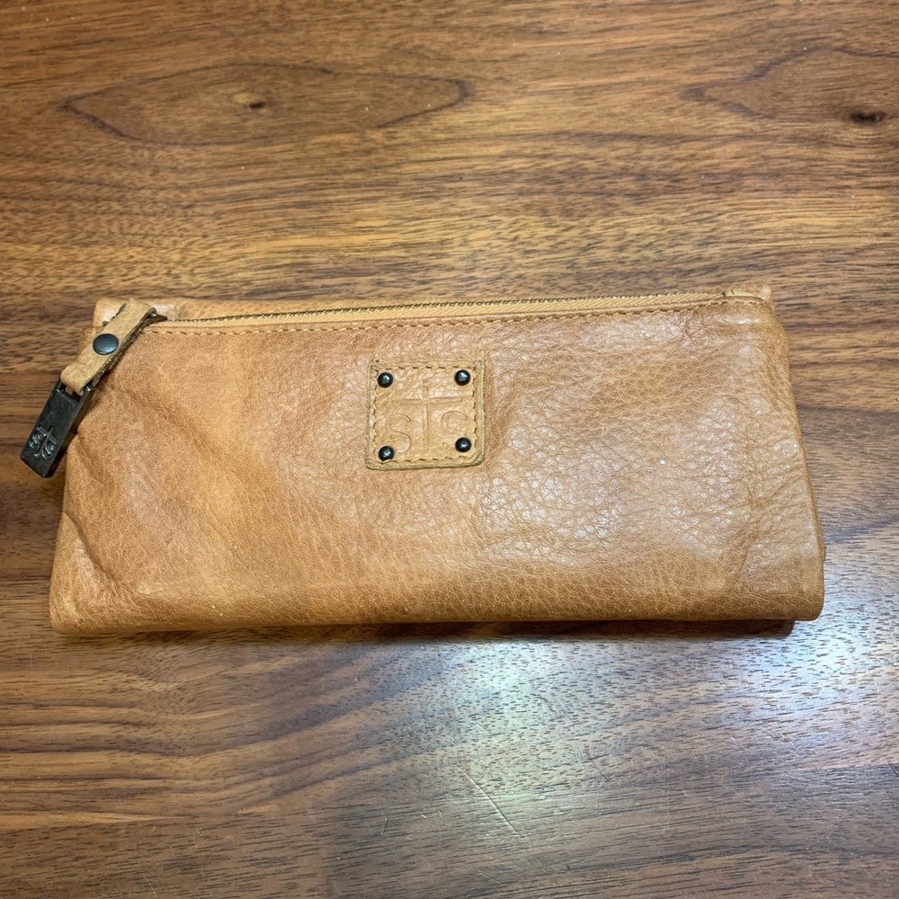 STS Mesa Wallet. Has never been used.